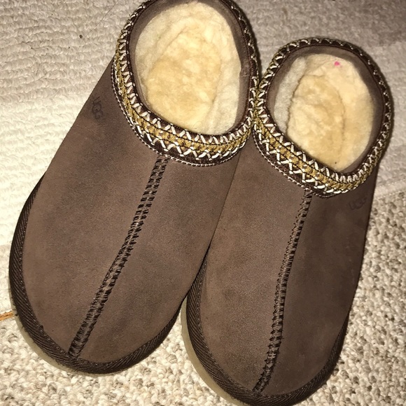 UGG Shoes - Ugg Tasman Size 8W